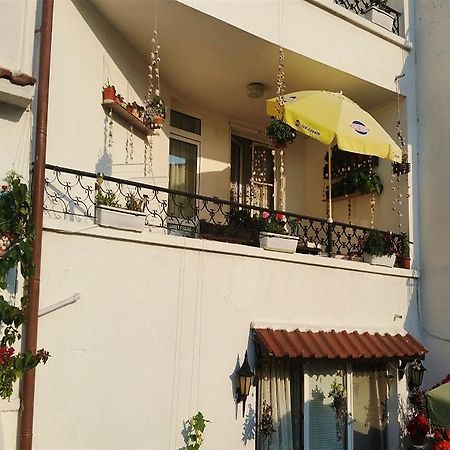 Guest House Konomaevi 소조폴 외부 사진